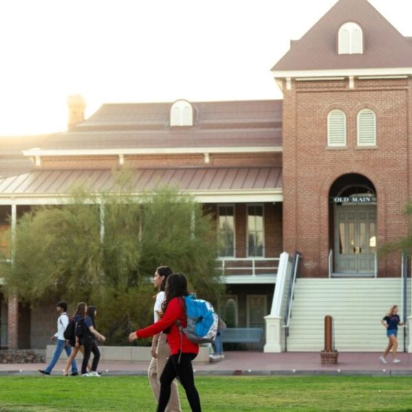 Otro apuñalamiento: hieren a estudiante en la Universidad de Arizona en Tucson