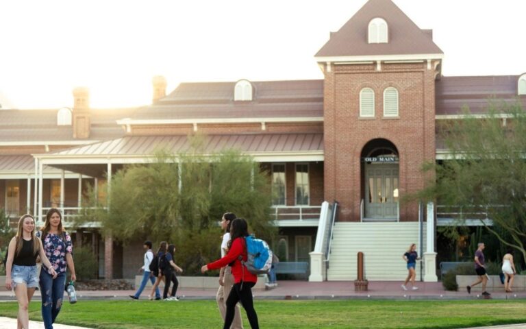 Otro apuñalamiento: hieren a estudiante en la Universidad de Arizona en Tucson