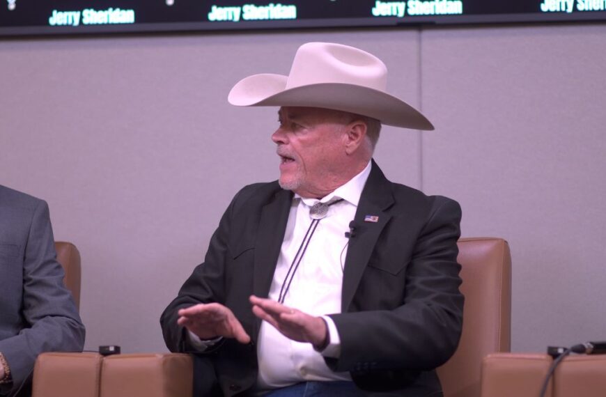 Sheriff Jerry Sheridan promete respeto a la comunidad hispana
