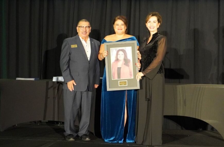 Adelante y Éxito 2025: EVHCC realiza gala de premiación