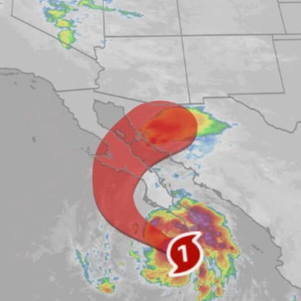 Huracán Lorena impactará Sonora, ¿llegará a Arizona también? 