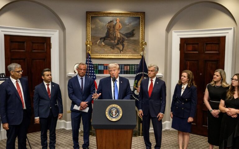Donald Trump vincula el Tylenol con el autismo: ‘Tomarlo no es bueno’