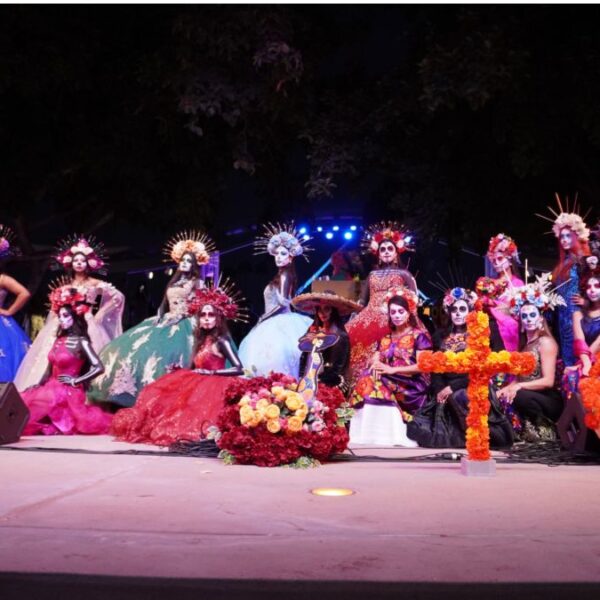 Tradición y catrinas en Scottsdale: Celebran el Día de Muertos con festival