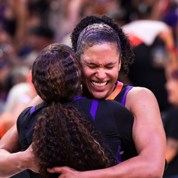 Phoenix Mercury va por su cuarto título al pasar a la final de la WNBA