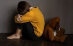 Arizona implementa programa en escuelas para hacer frente al suicidio