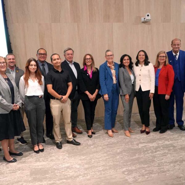 Apuestan por la educación tecnológica en Arizona 