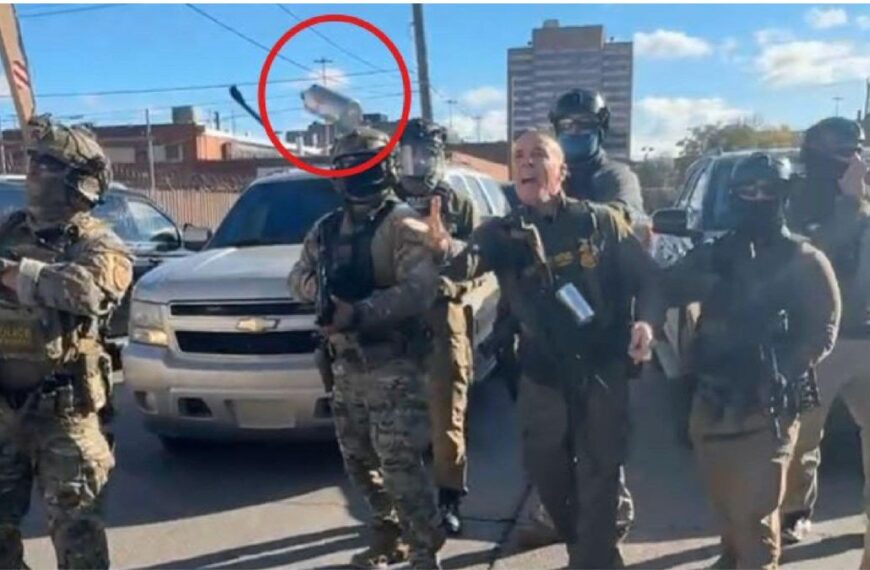 Ponen freno a Bovino por usar gas lacrimógeno en protestas de Chicago