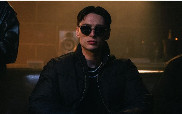 Peso Pluma continúa forjando su historia en la música mexicana