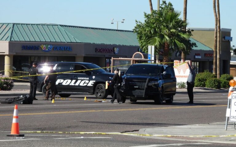Policías disparan contra joven que huía con un arma en Goodyear