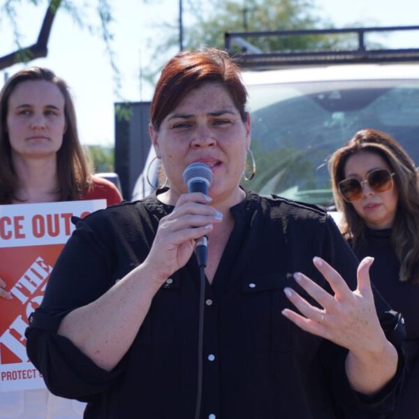 Redada de ICE en Home Depot prende las alarmas en Phoenix