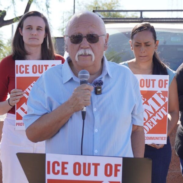 Tonatierra: Los voceros del lobo