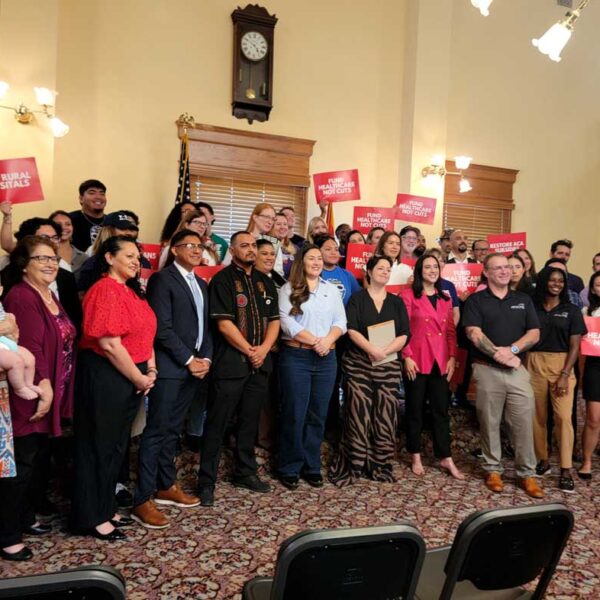 Líderes exponen afectaciones en Arizona por cierre de gobierno