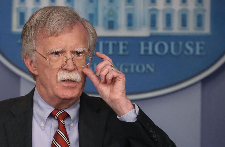 Nueva imputación de la administración Trump, ahora contra John Bolton