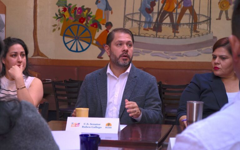 Latinos, los más afectados por la crisis de salud que se vive en el país