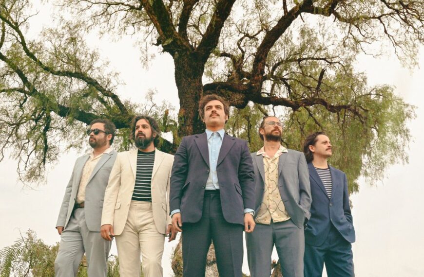 El rock eléctrico de Enjambre regresa a Arizona con ‘Daños Luz’