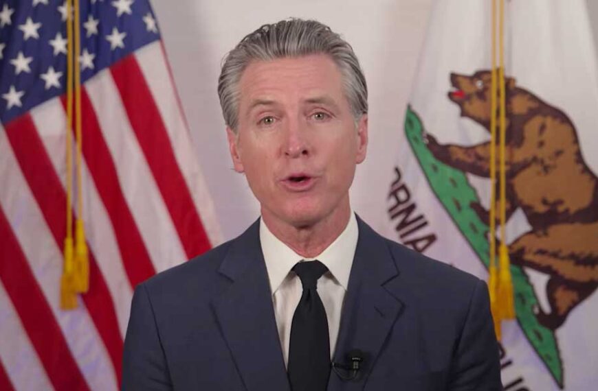 Administración Trump demanda a California