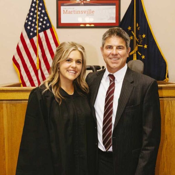 Rompen filas en Indiana