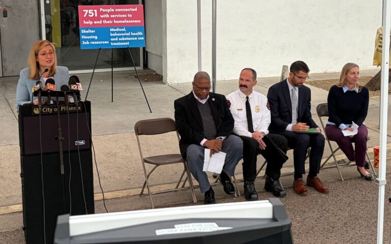 Bajan muertes por calor este 2025 en Phoenix tras esfuerzo de alcaldesa