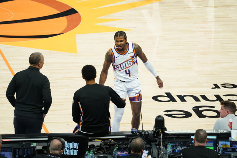 Los Phoenix Suns ganan y pierden a la vez