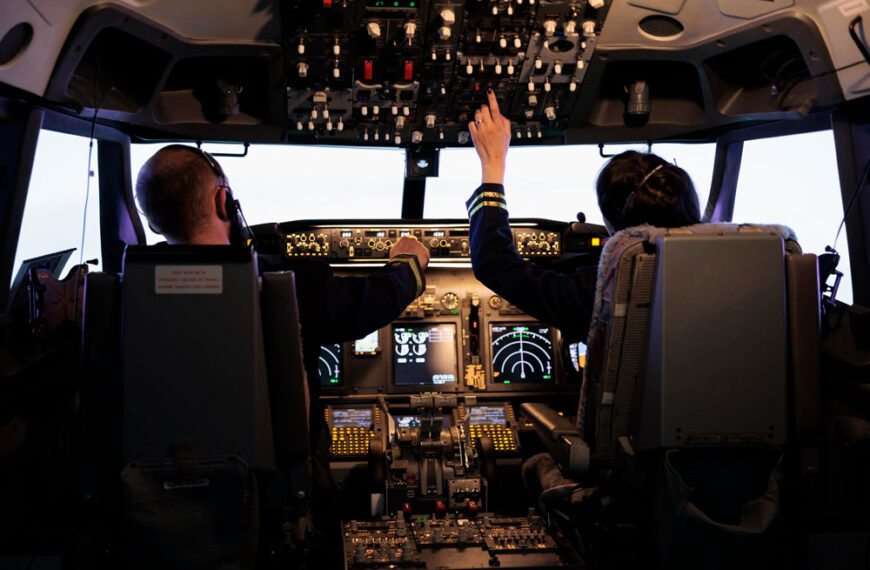 Anuncia FAA reducción de vuelos en plena temporada de Acción de Gracias