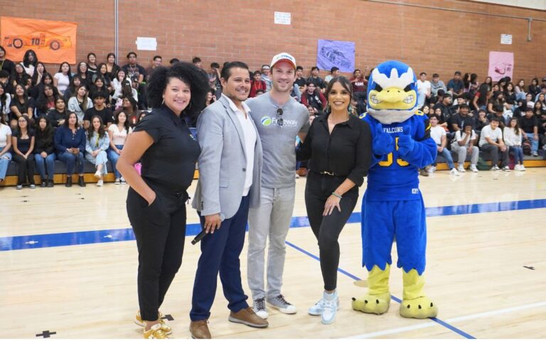 ‘No es suerte, es trabajo y dedicación’: Daniel Suárez, piloto de NASCAR