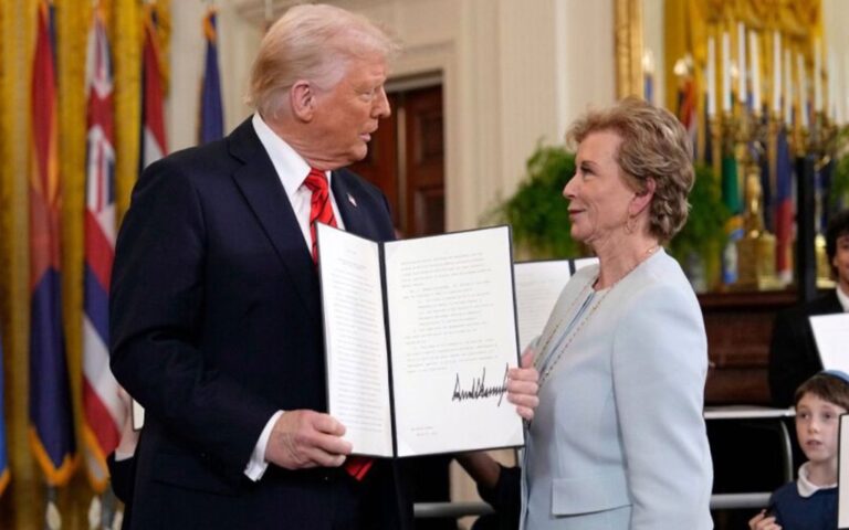 Inicia desmantelamiento del Departamento de Educación