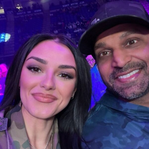 La famosa novia de Kash Patel recibe protección del Estado