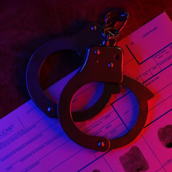 Suspenden procesos migratorios a cubanos, velezonalos y más