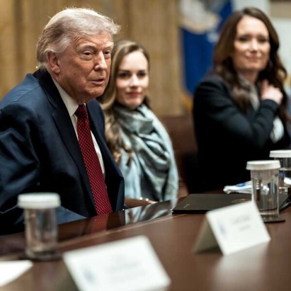 Presume Trump logos económicos