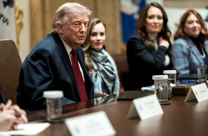 Presume Trump logos económicos