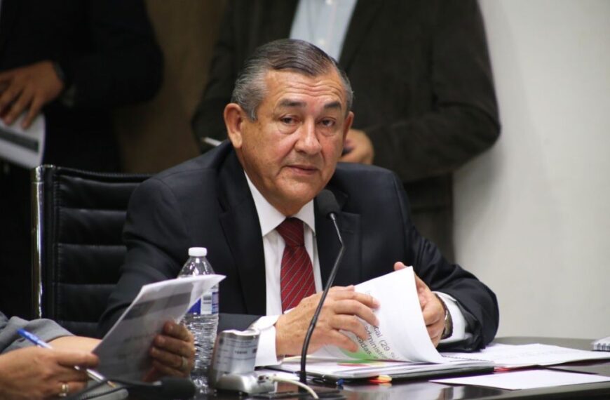 Vinculan a proceso a Raúl Navarro, ex secretario de Pavlovich en Sonora