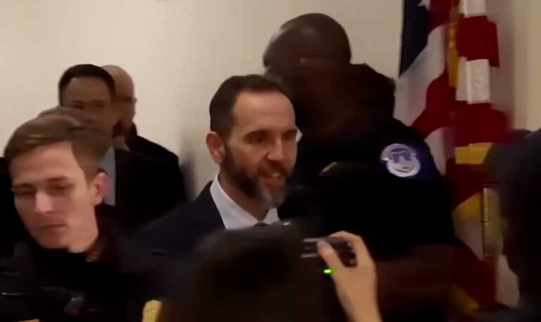 Reitera fiscal especial pruebas contundentes contra Trump