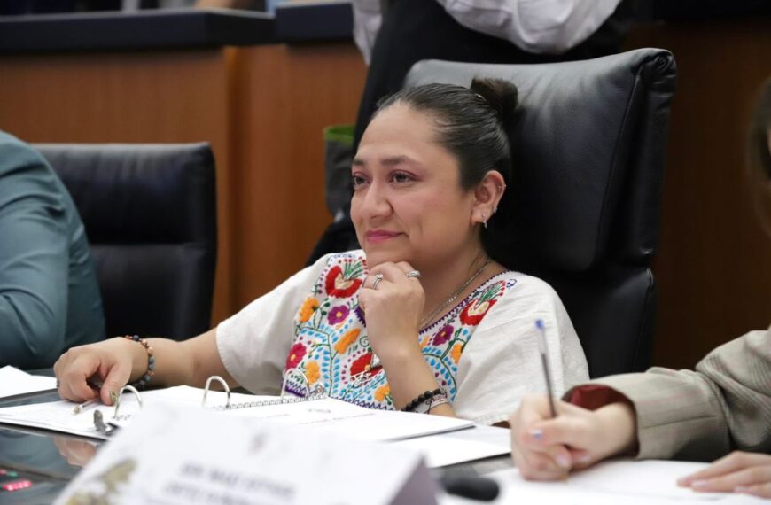 ‘No están solos’: senadora Karina Ruiz envía mensaje de fortaleza a inmigrantes