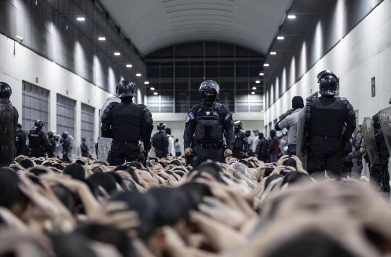 Torturas en CECOT: Lo que revela el reportaje de CBS vetado en EU