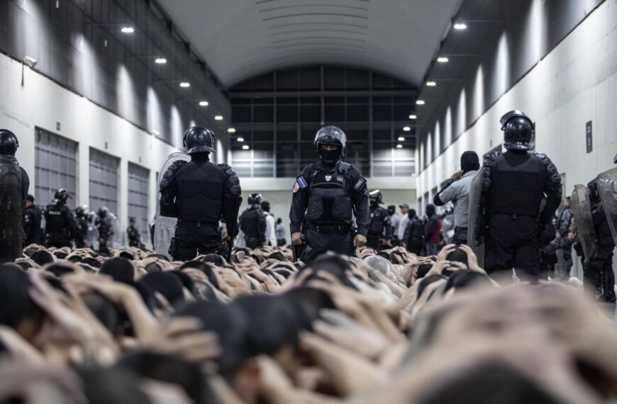 Torturas en CECOT: Lo que revela el reportaje de CBS vetado en EU