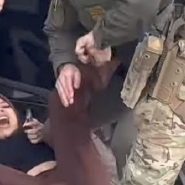 ICE detiene a ciudadanos de EU: exponen brutalidad de arrestos