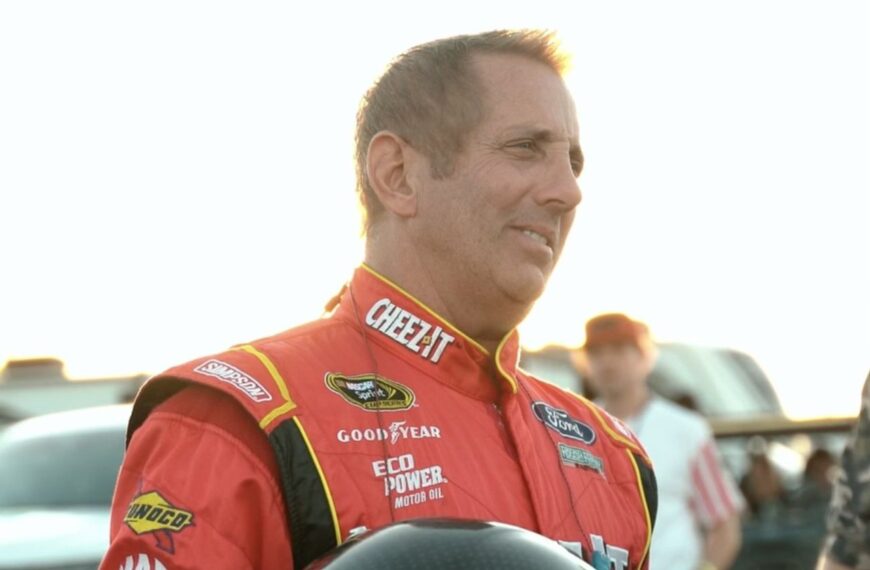 Piloto de Nascar retirado está entre las víctimas de accidente aéreo en NC