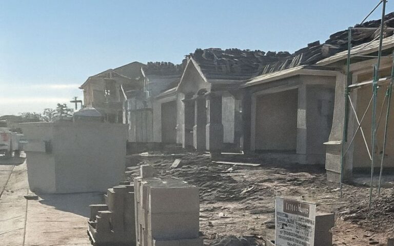 Redadas de ICE vacían obras en Arizona: no hay empleo ni trabajadores