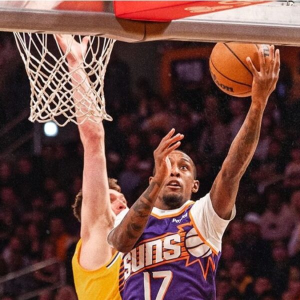 Aun sin Booker, Phoenix Suns humillan a LA Lakers