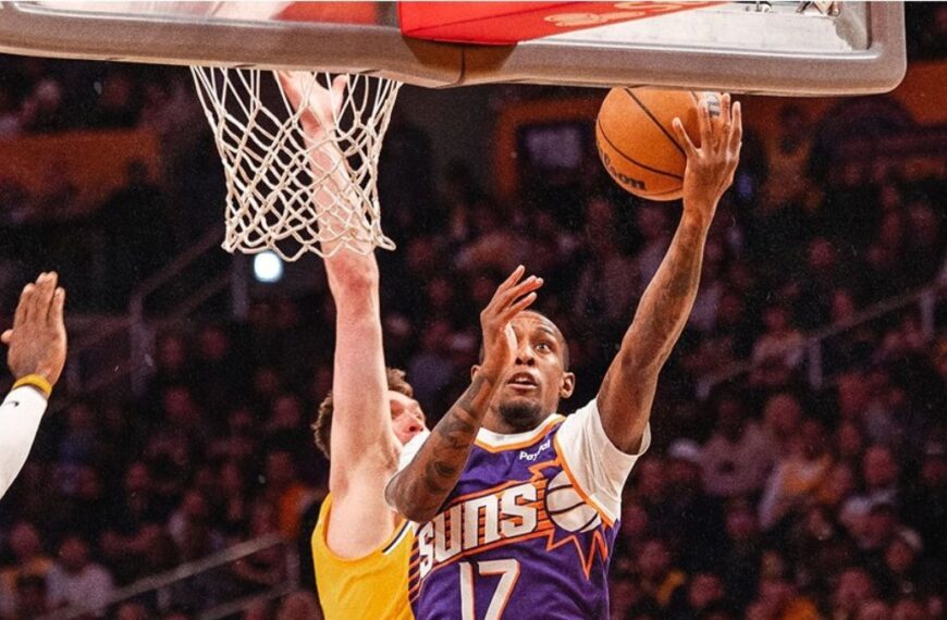 Aun sin Booker, Phoenix Suns humillan a LA Lakers