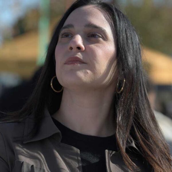 Ansari se suma a pedidos para remover a Trump