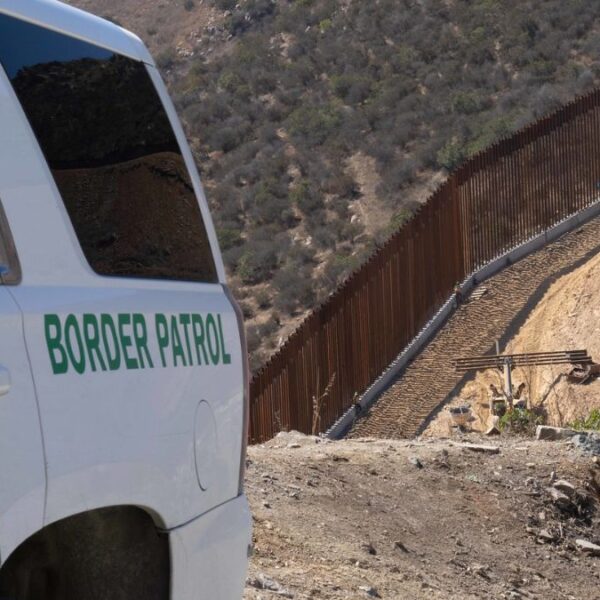 Agentes de la Patrulla Fronteriza disparan contra un hombre en Arivaca