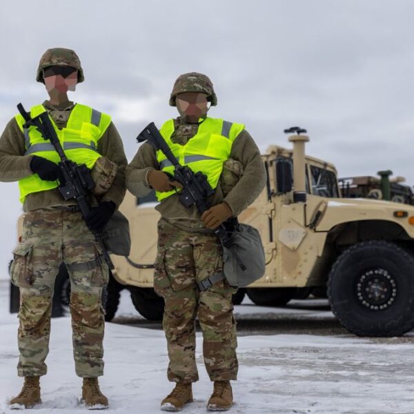 Guardia Nacional de Minnesota, lista para desplegarse en las calles