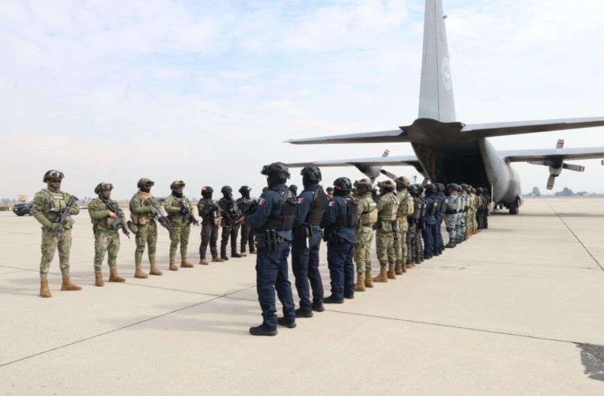 México entrega a EU a 37 operadores de cárteles de la droga 