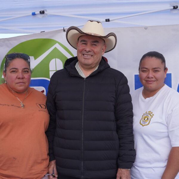 Empresario Óscar Díaz mantiene su compromiso con la comunidad hispana