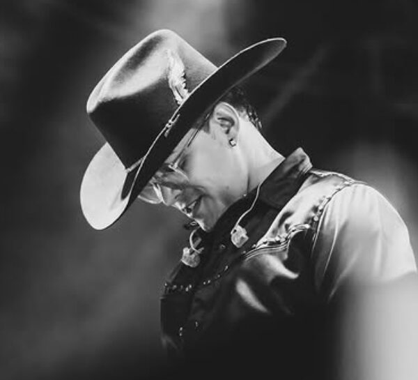 Colombia llora al cantante Yeison Jiménez, quien murió en un accidente aéreo