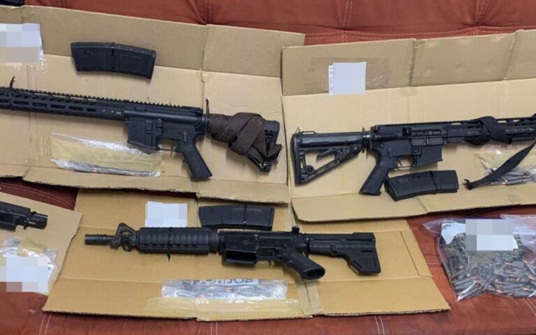 Arizona aprueba ley más estricta contra el tráfico de armas