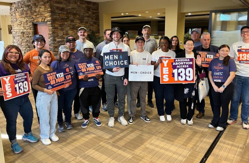 Anulan restricciones al derecho al aborto en Arizona