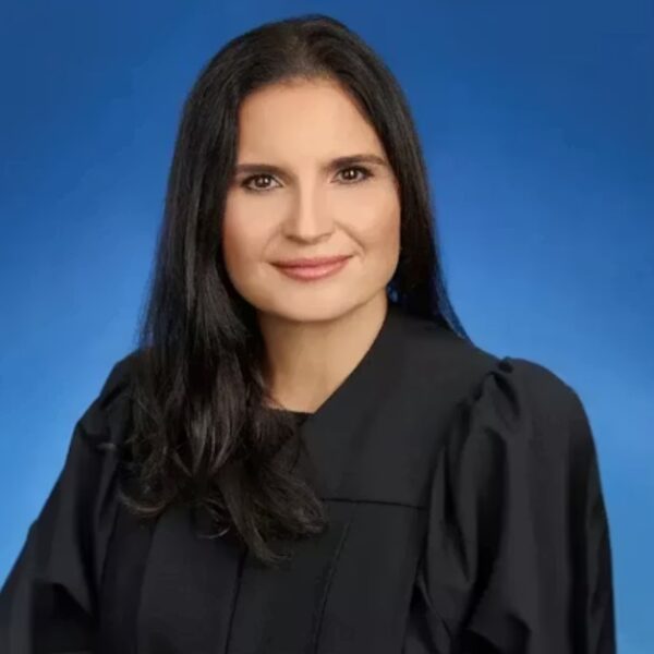 Bloquean informe de fiscal Jack Smith en caso criminal de Donald Trump