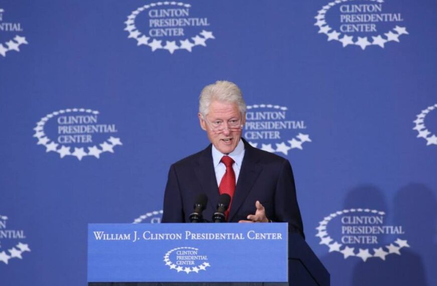 Clinton niega nexos con crímenes de Epstein: ‘no vi ni hice nada malo’